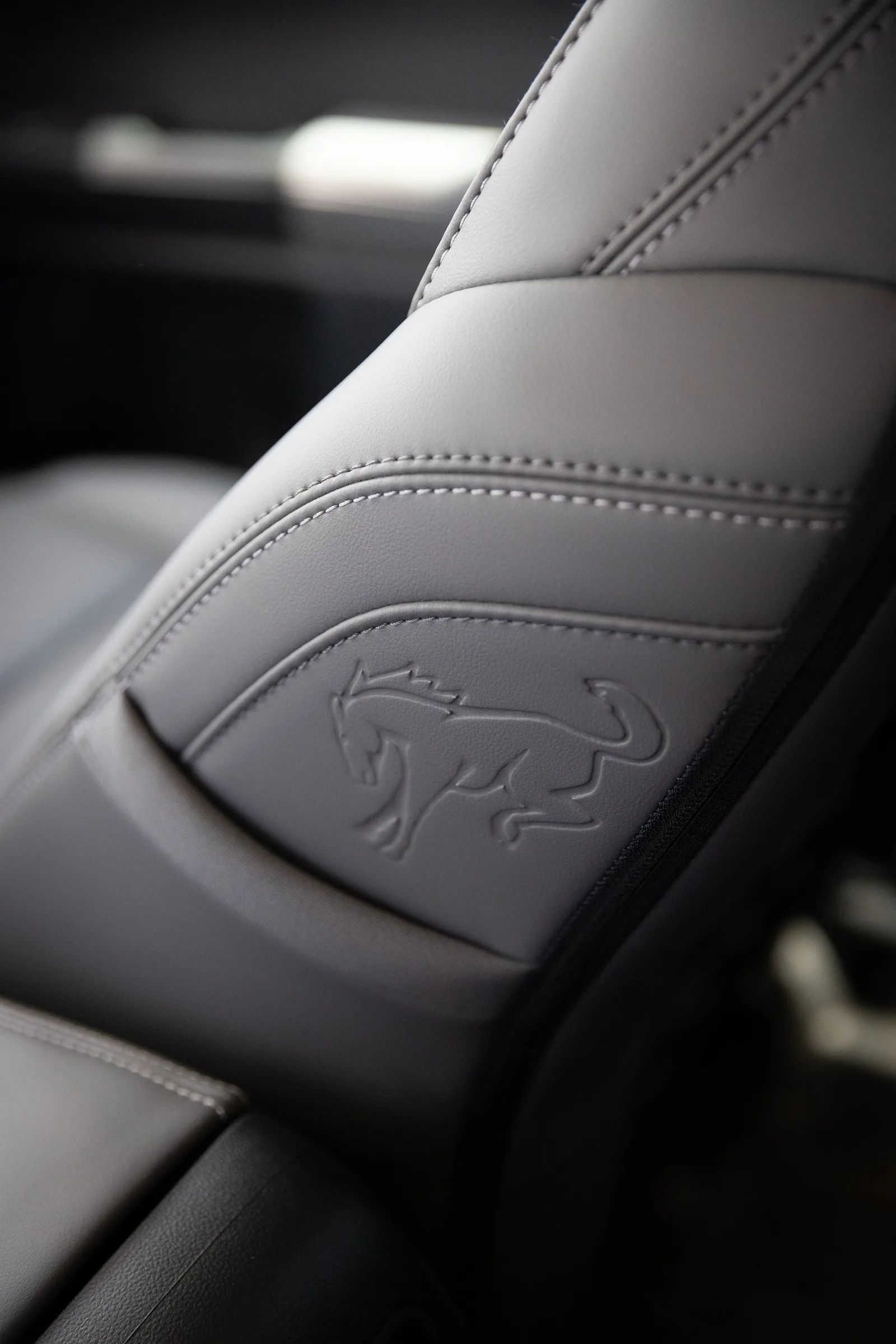 Asiento del conductor con regulación eléctrica en 8 direcciones