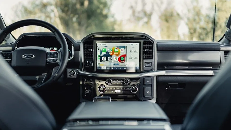 SYNC 4 compatible con Apple CarPlay & Android Auto